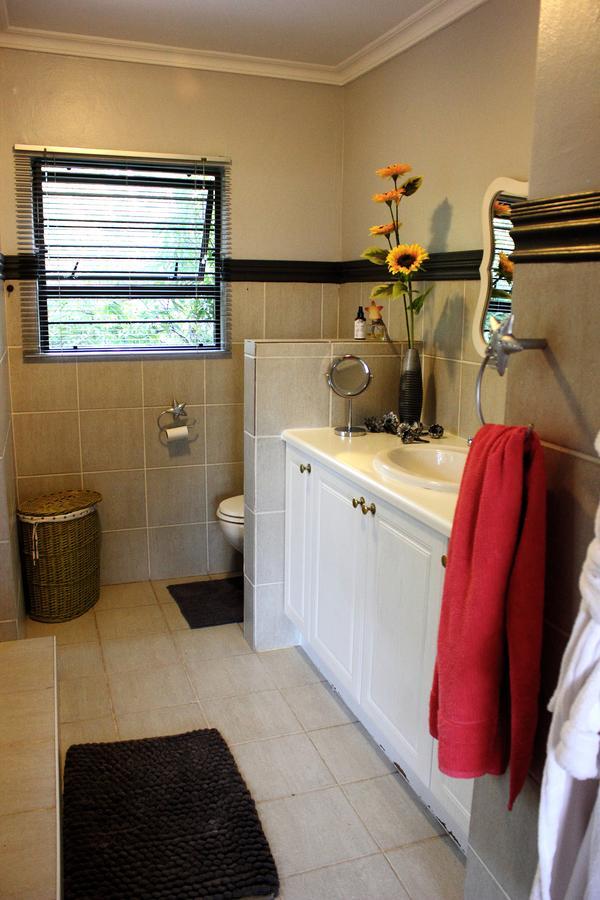 Koru Guesthouse Pretoria-Noord エクステリア 写真