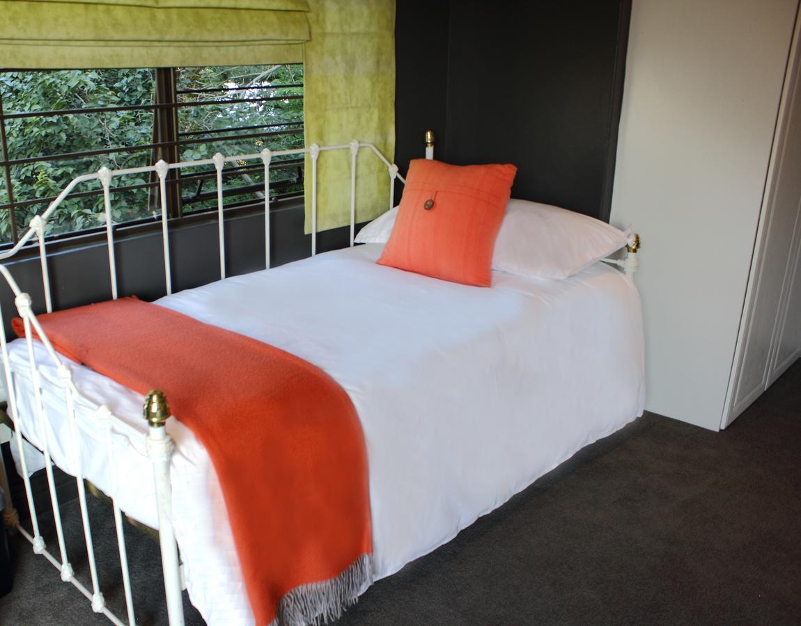 Koru Guesthouse Pretoria-Noord エクステリア 写真