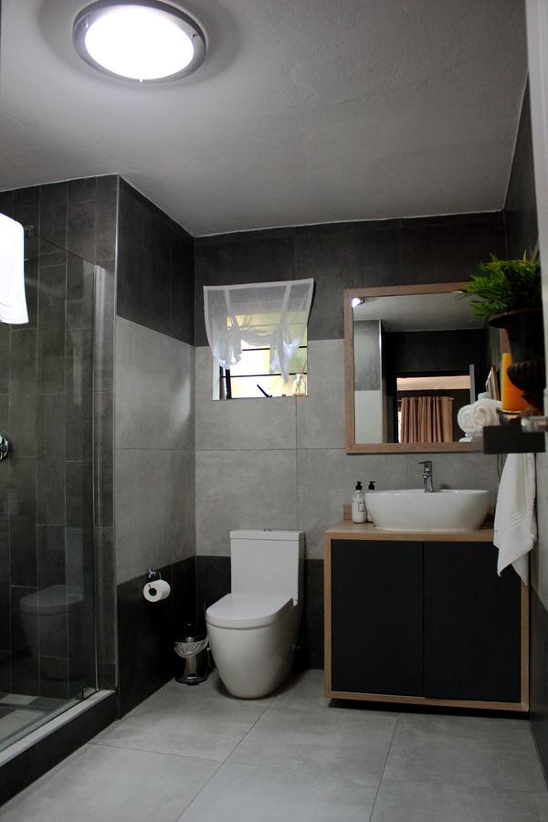 Koru Guesthouse Pretoria-Noord エクステリア 写真