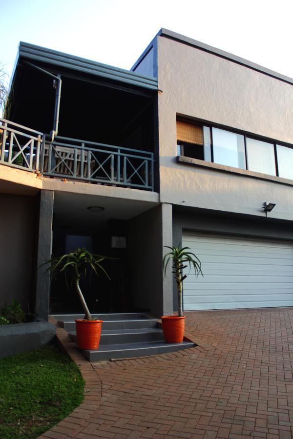 Koru Guesthouse Pretoria-Noord エクステリア 写真
